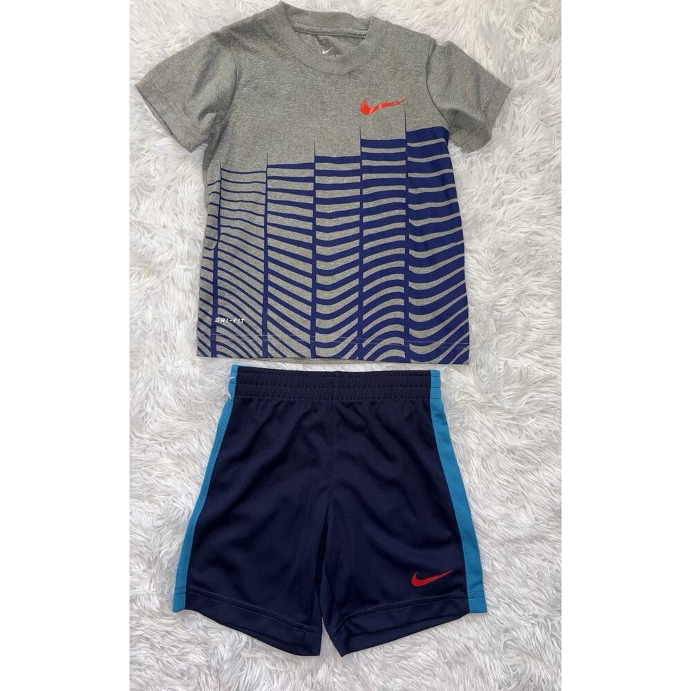 Nike Boys Sz. 4 Two Pc. Shorts/tee Set. Grt. Shape **Nt. Desc*** - Picture 3 of 12